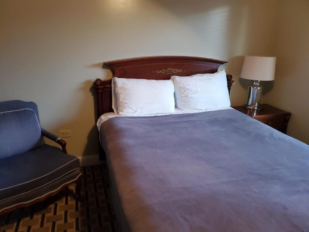 Golden Gate Lodging แพลตส์เบิร์ก ภายนอก รูปภาพ