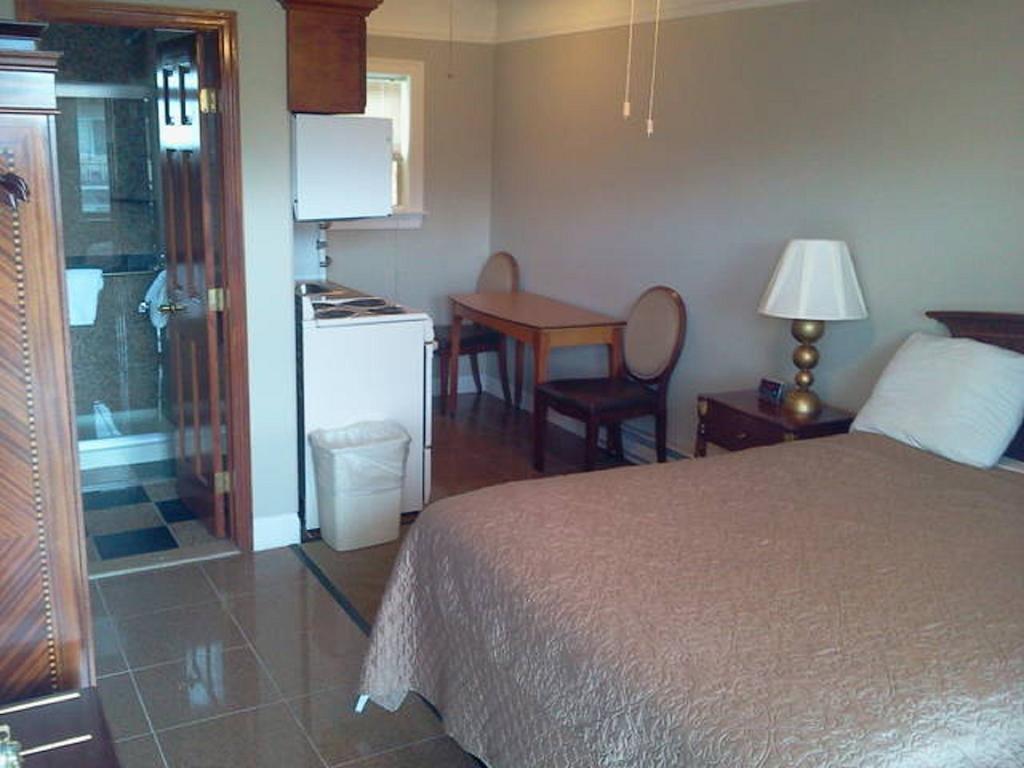 Golden Gate Lodging แพลตส์เบิร์ก ภายนอก รูปภาพ