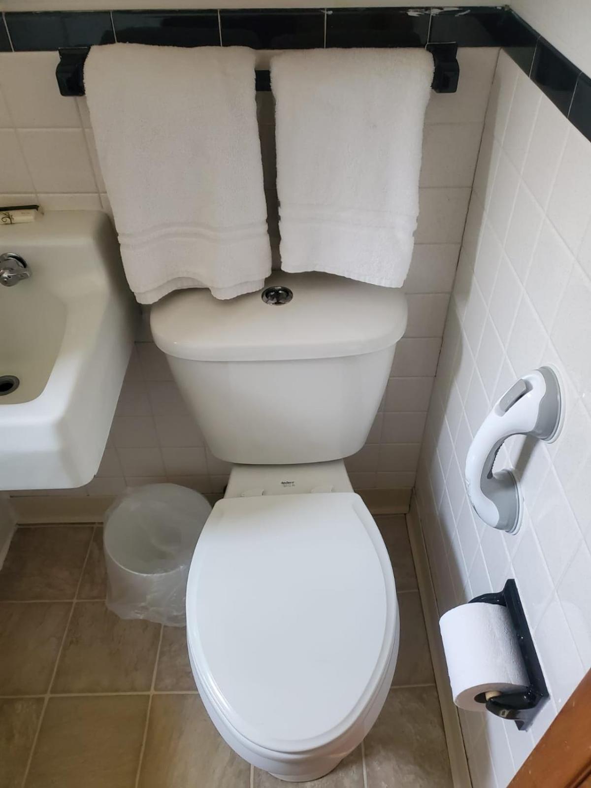 Golden Gate Lodging แพลตส์เบิร์ก ภายนอก รูปภาพ